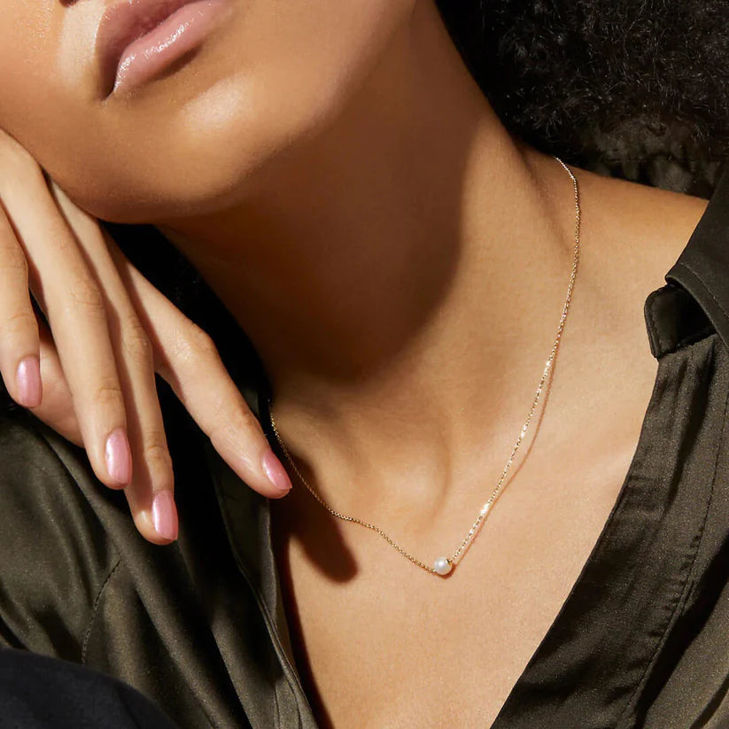 Elegant Pearl Pendant Necklace NVR-0246