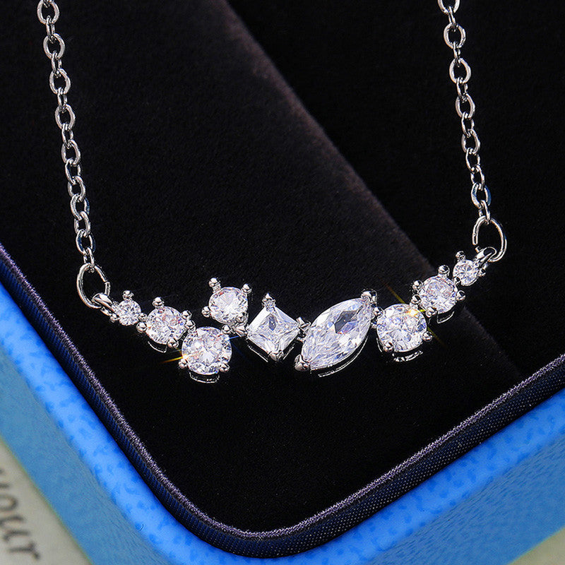 NVR-047 — NAVIIRA Radiant Luxe Pendant — Image 1