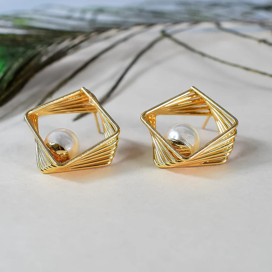Geometric Pearl Gold Earrings NVR-0001