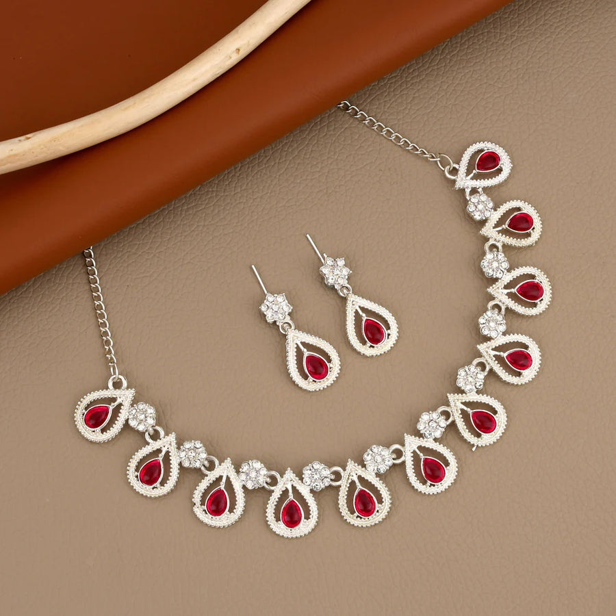 Elegant Silver Necklace & Earring Set NVR-0134