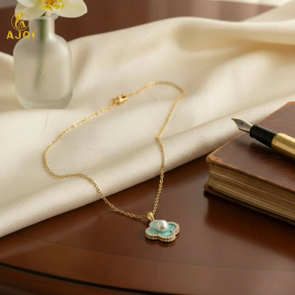 Elegant Pearl Floral Pendant Necklace NVR-0160