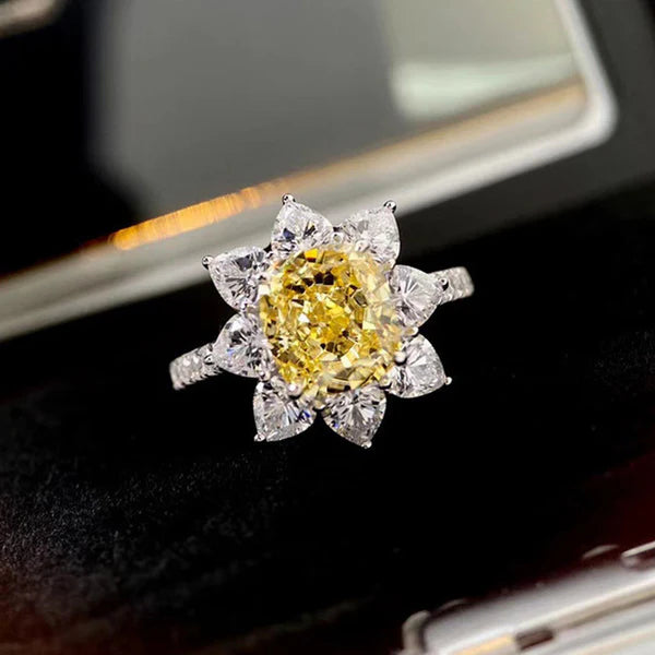 NAVIIRA Aurora Crystal Blossom Ring