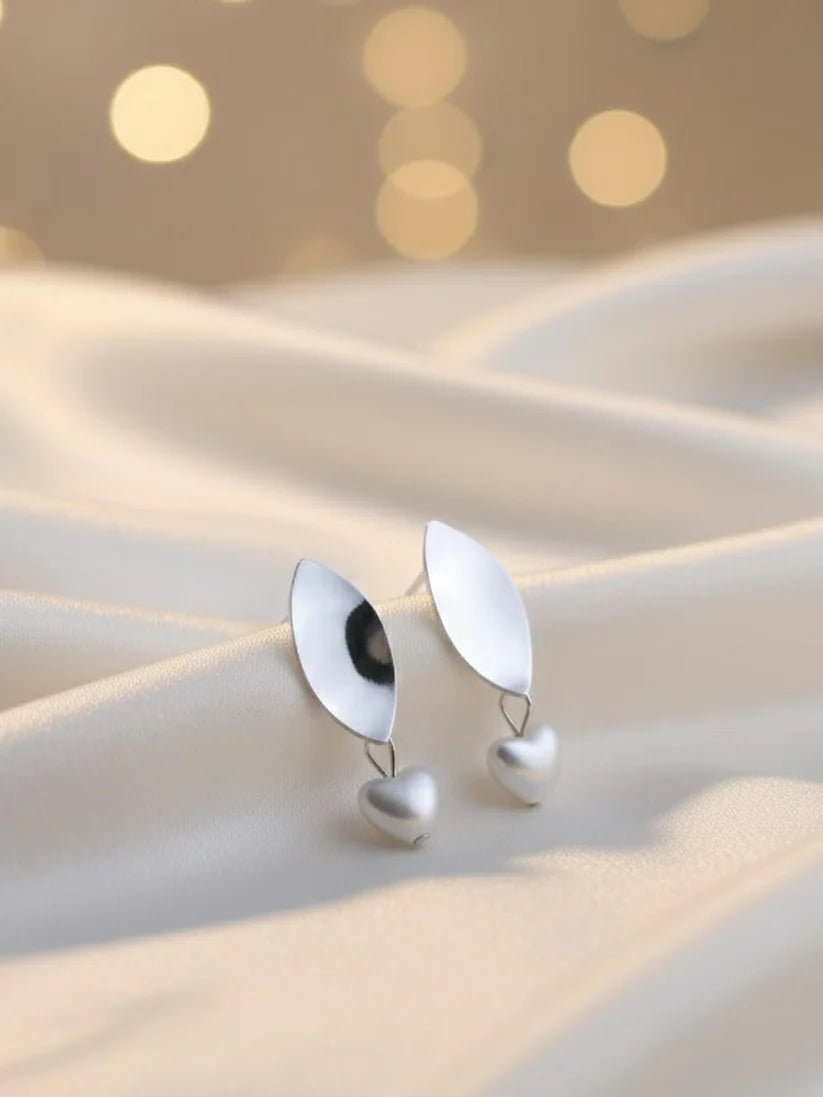 Elegant Silver Leaf Earrings NVR-0360