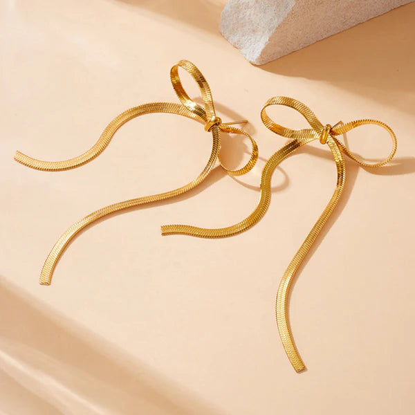 The Long Bow — Gold Snake Chain Ribbon Earrings NVR-0549