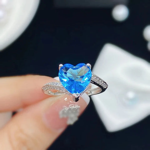 NAVIIRA Crystal Love Ring