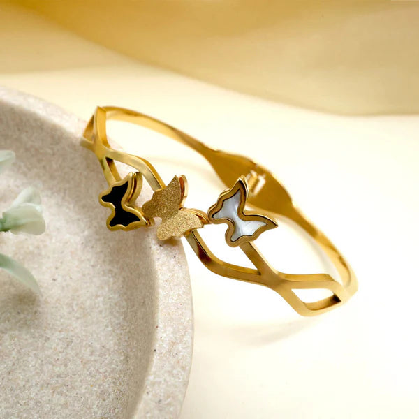 Butterfly Kiss Cuff NVR-0580