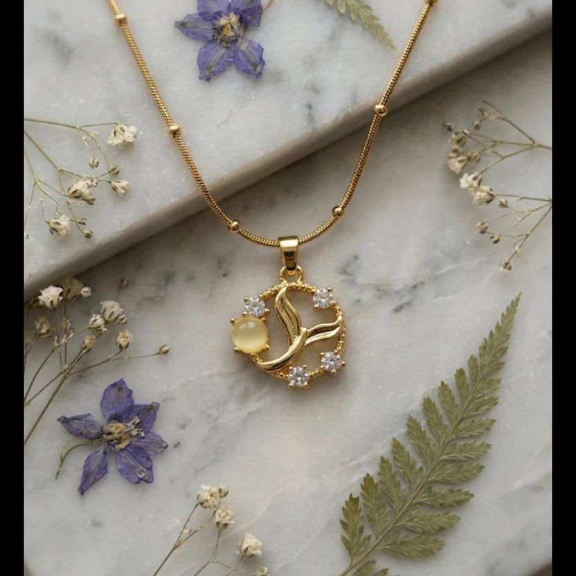 Mermaid’s Secret Wreath Necklace NVR-0481