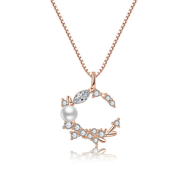 NAVIIRA Elsa Moon Pendant