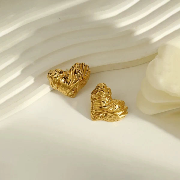 NAVIIRA Heart Whisper Stud Earrings