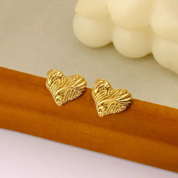 NAVIIRA Heart Whisper Stud Earrings