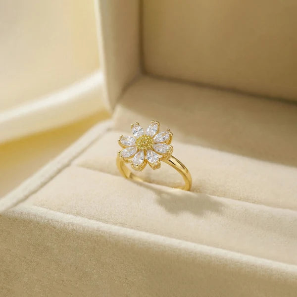 NAVIIRA Aurora Star Glow Ring